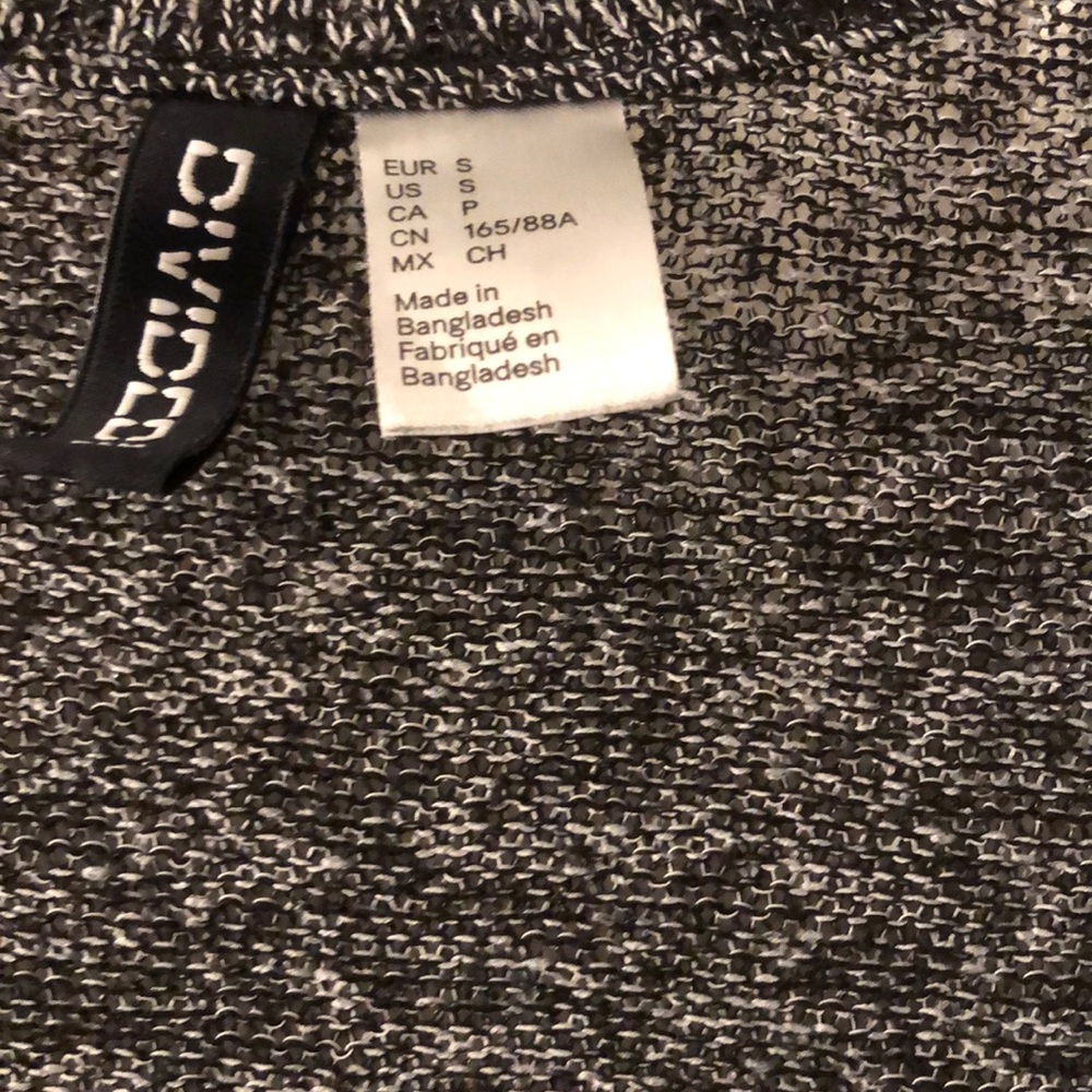 Cardigan - Picture 4 of 4